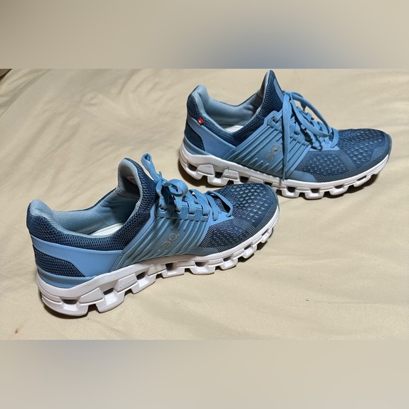 On Running Cloudswift 2  Blue Athletic Shoes - Picture 3 of 7